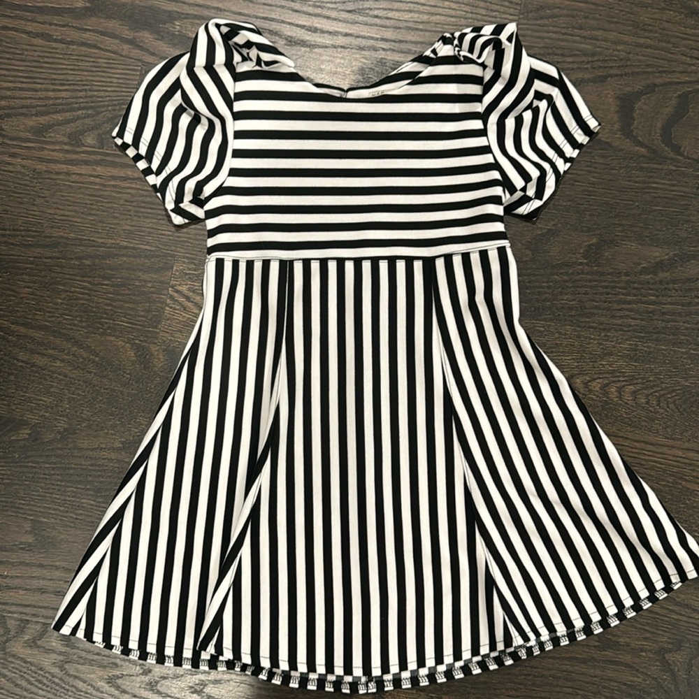 Worn once Habitual girls dress 4-5